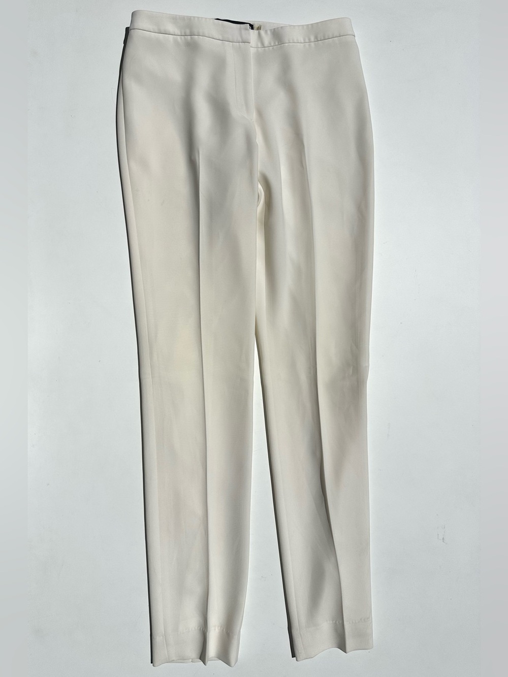 Karl Lagerfeld Ivory White Pant Suit Single-Button Blazer & Matching Trousers, 6 - Picture 3 of 16